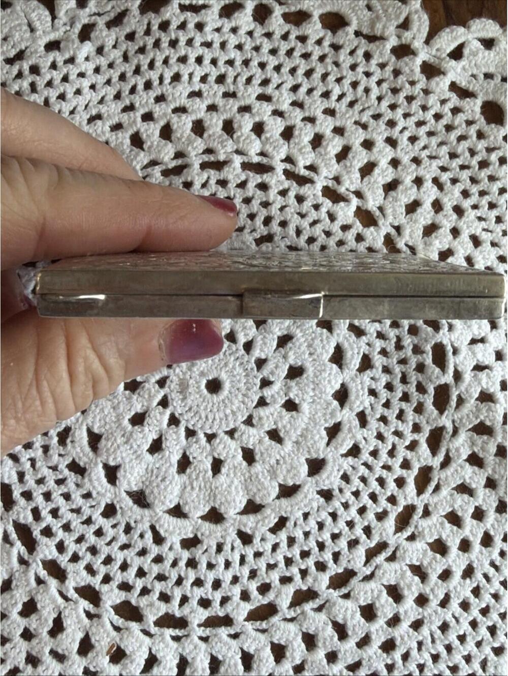 Vtg Polish Art Deco 900 Silver Compact 1920s Warsaw 2W Floral Chased Sifter Puff - Picture 7 of 13
